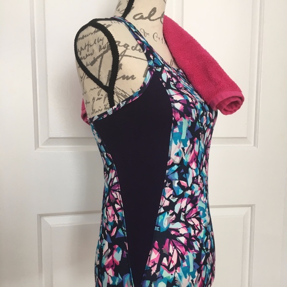 Champion Work-out top EUC! - Picture 3 of 9